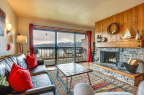 8 Mi to Keystone Resort Dillion Condo with Hot Tub!